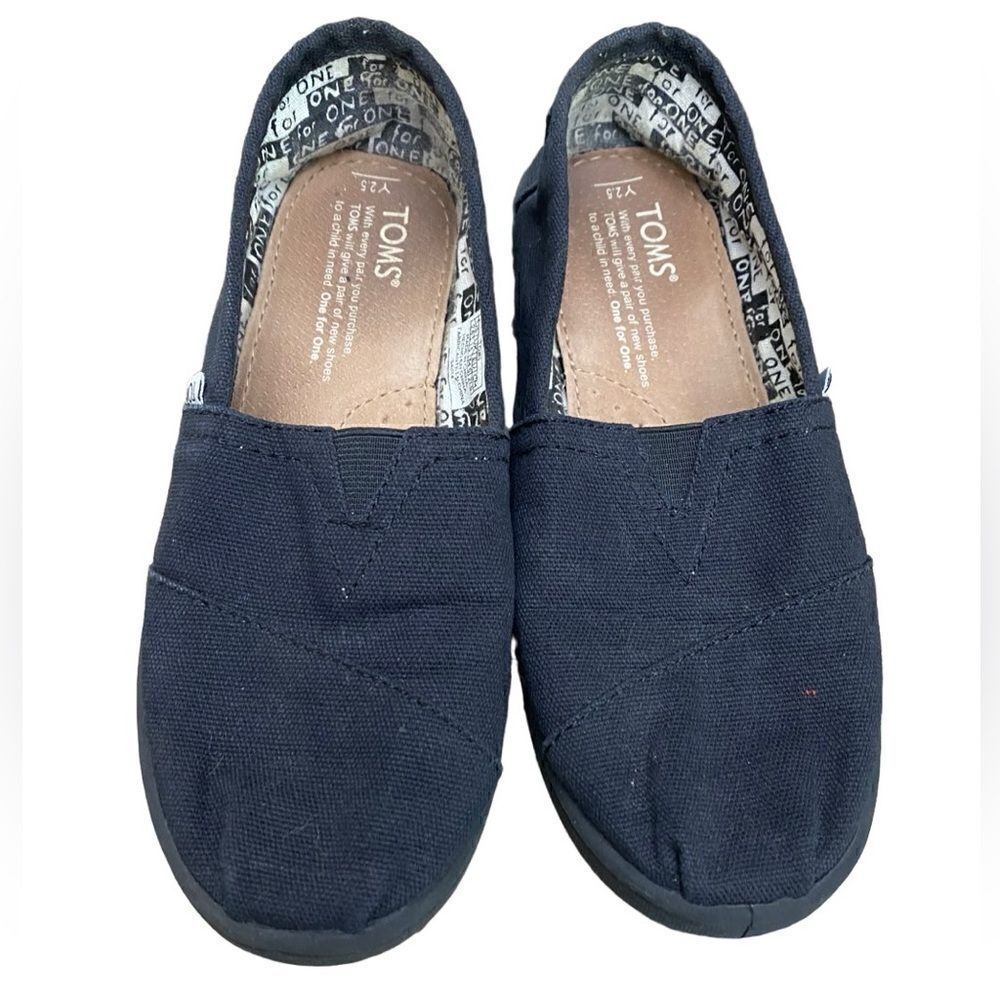 TOMS Classic Black Canvas Slip On Shoes Youth Size 2.5 Kids Casual Lightweight